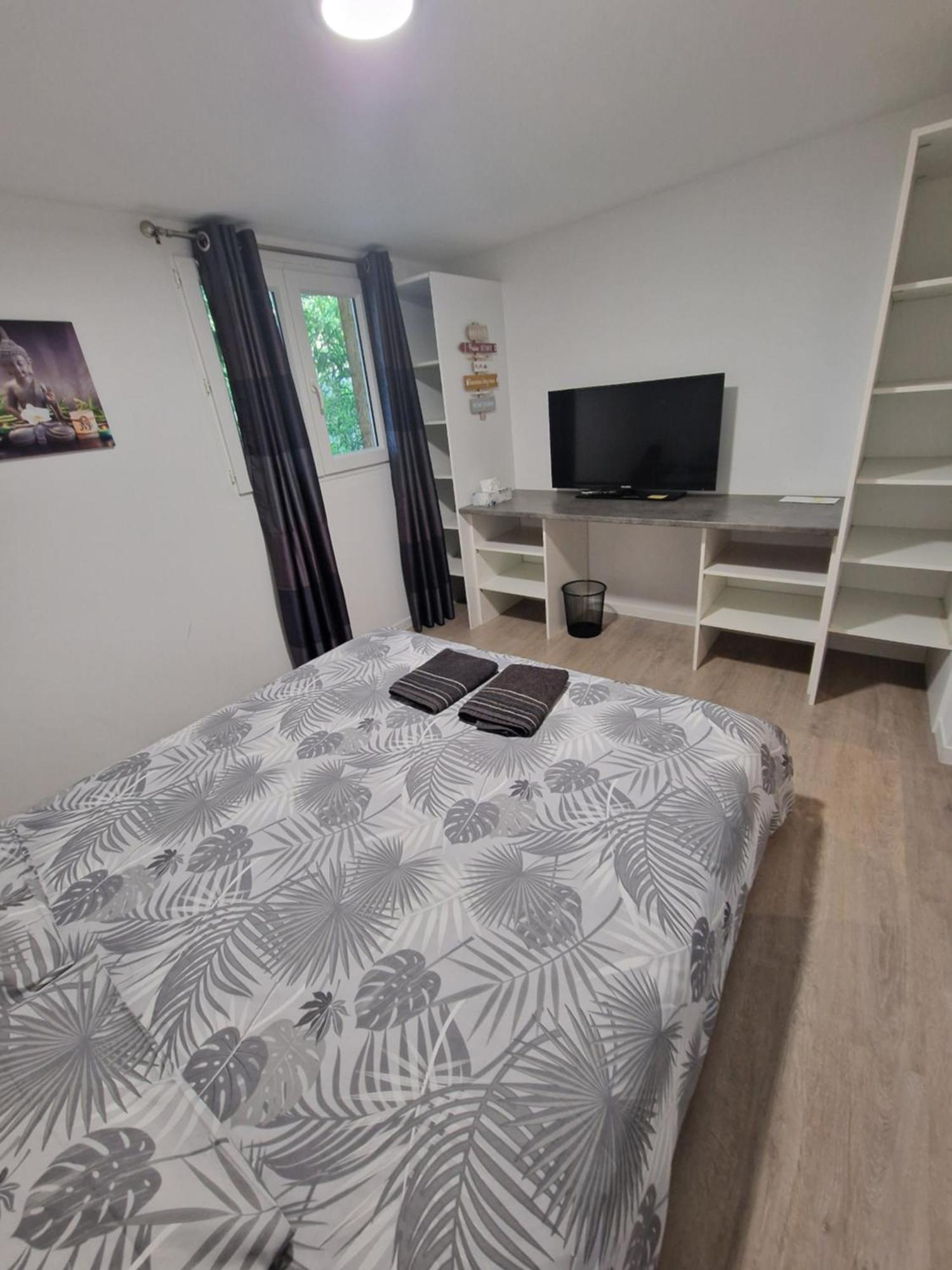 Chambre Chez L Habitant Petit Dejeuner Compris Fréjus Екстериор снимка